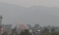 Cachemire indien: un nuage de fumée s'élève sur la ville de Poonch