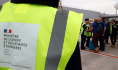 Des ressortissants français et d'autres citoyens européens sont évacués du Soudan