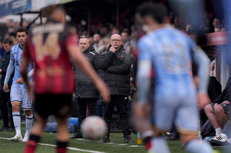 Un joueur en grève en Angleterre après l'inaction de son club face aux insultes racistes