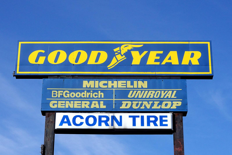 Vendeur de pneus à Chicago. ( GETTY IMAGES NORTH AMERICA/AFP / SCOTT OLSON )