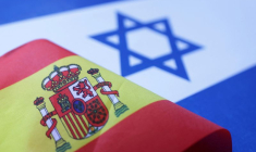 L'illustration montre les drapeaux de l'Espagne et d'Israël
