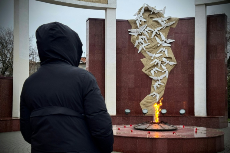 Une Ukrainienne de 48 ans, qui vit en Russie depuis 20 ans, rencontrée par l'AFP pour une interview sous le couvert de l'anonymat, dans la région de Moscou, le 17 décembre 2025 ( AFP / - )