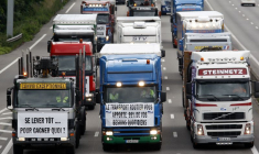 Des camionneurs manifestent contre la hausse des prix du carburant à Strasbourg