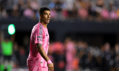 Luis Suárez présente ses excuses après son crachat