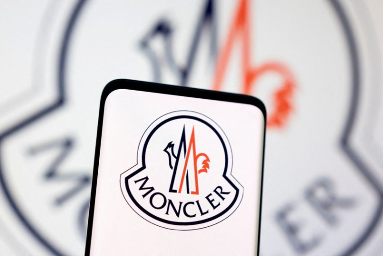 Le logo de Moncler