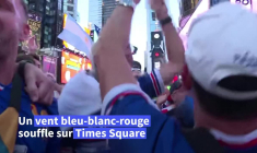 Mondial-2026: les supporters de la France mettent l'ambiance à Times Square