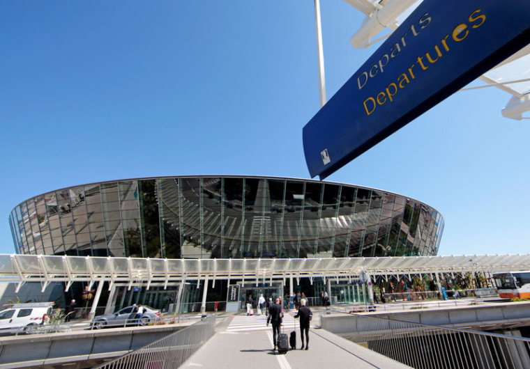 FRANCE: LA MÉTROPOLE DE NICE VEUT RAMENER À 1% SA PART DANS L'AÉROPORT