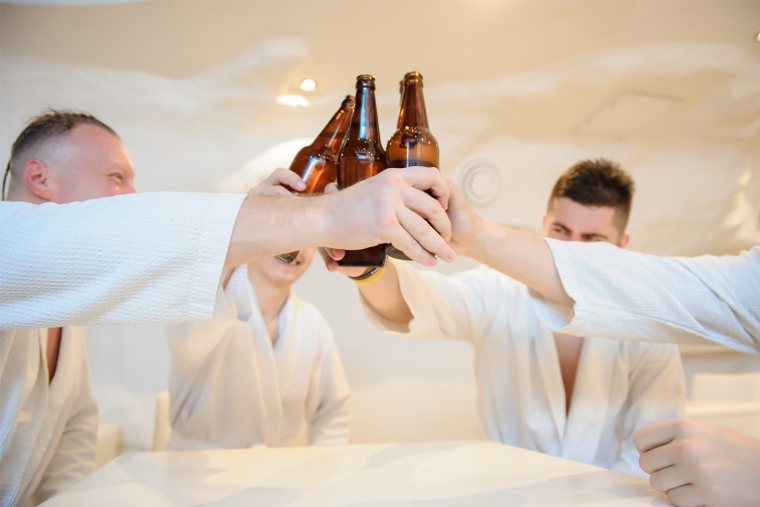 Et si vous testiez le Beer Spa à Prague ? Crédit photo : Adobe Stock