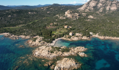 Vue aérienne partielle du domaine de Murtoli, en Corse, le 20 avril 2023 ( AFP / - )