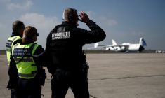 Des gendarmes à l'aéroport Paris Vatry