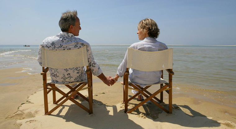 La propagation rapide du variant Delta oblige les autorités à rétablir certaines restrictions sanitaires. Cet environnement, qui inquiète aussi les investisseurs, exige une surveillance accrue de vos placements boursiers. (© Phovoir)