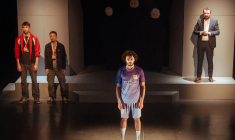 « Le théâtre comme le football se jouent dans une arène »
