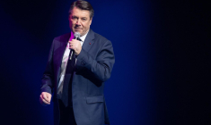 Le maire de Nice Christian Estrosi soutient les supporters dans la crise que traverse le club