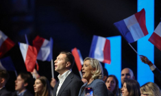Les dirigeants français d'extrême droite Marine Le Pen et Jordan Bardella