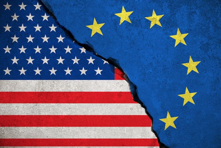 Va-t-il y avoir une guerre commerciale entre les Etats-Unis et l'Union européenne ? (Crédits: Adobe Stock)