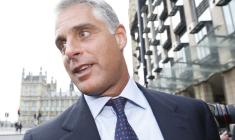 ANDREA ORCEL RÉCLAME À SANTANDER 100 MILLIONS D'EUROS POUR RUPTURE DE CONTRAT