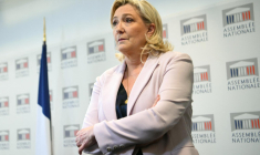 Marine Le Pen, à Paris, le 22 mars 2023 ( AFP / BERTRAND GUAY )