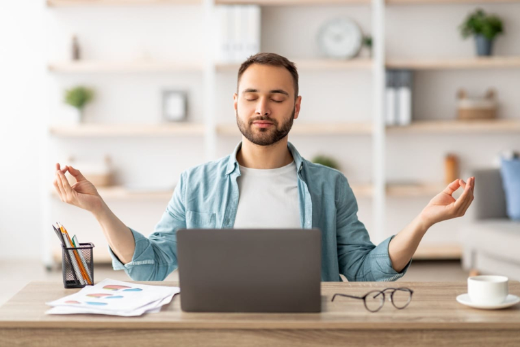 Quelles sont les formalit&eacute;s et d&eacute;marches minimales &agrave; respecter lors de la cr&eacute;ation de son entreprise en tant qu'ind&eacute;pendant ? (Cr&eacute;dit Adobe Stock)
