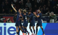 Le PSG surclasse Auxerre sans forcer, mais remplit son infirmerie avant Barcelone