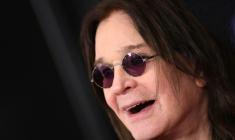 Le chanteur-compositeur britannique Ozzy Osbourne arrive à la 62e cérémonie des Grammy Awards, le 26 janvier 2020, à Los Angeles ( AFP / VALERIE MACON )