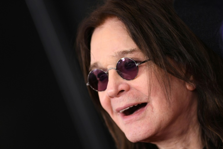 Le chanteur-compositeur britannique Ozzy Osbourne arrive à la 62e cérémonie des Grammy Awards, le 26 janvier 2020, à Los Angeles ( AFP / VALERIE MACON )