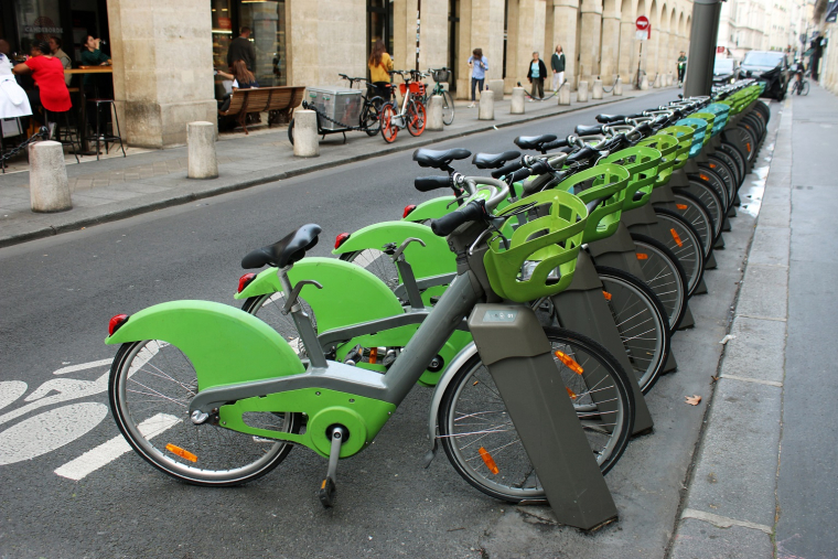 Fin des trottinettes électriques à Paris : comment se déplacer efficacement et à moindres coûts ?