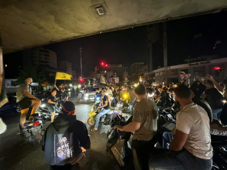 Partisans du Hezbollah dans les rues de Beyrouth au Liban, le 27 juin 2026 ( AFP / Ibrahim AMRO )