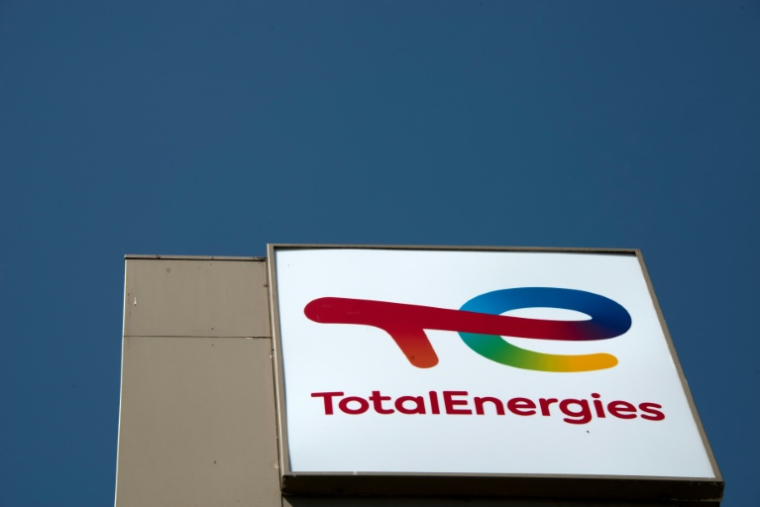 Logo TotalEnergies à Berlin le 29 avril 2022. ( AFP / Astrid VELLGUTH )