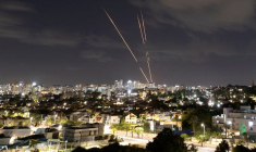 Le Dôme de Fer israélien intercepte des missiles tirés par l'Iran