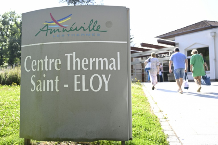L'entrée du Centre thermal Saint-Eloy d'Amnéville, en Moselle, le 17 juin 2025 ( AFP / Jean-Christophe VERHAEGEN )