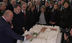 Marseille : Macron visite le chantier d'extension de la gare Saint-Charles