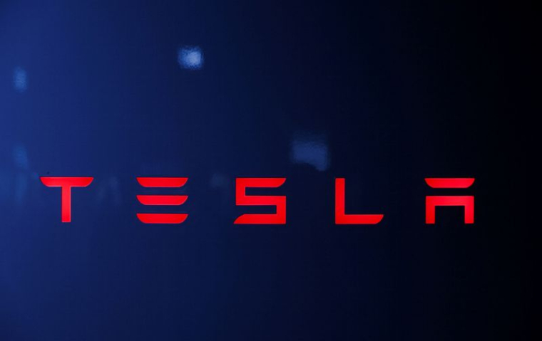 Le logo TESLA