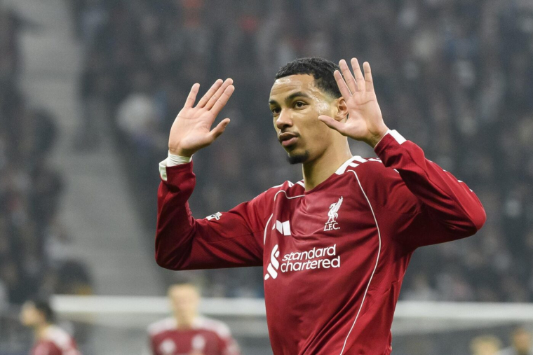 Liverpool se rassure à Francfort, Ekitike décisif contre son ancien club