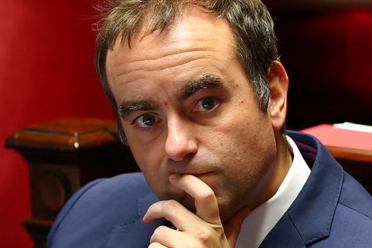 Débat parlementaire sur le projet de loi de finances 2026