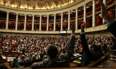La mesure a été supprimée par 242 voix contre 1, ce jeudi à l'Assemblée nationale. ( AFP / THOMAS SAMSON )