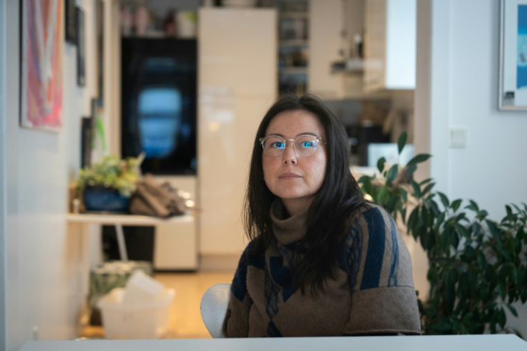 Ulrikke Andersen, professionnelle de la location touristique, le 16 janvier 2026 à son domicile de Nuuk au Groenland ( AFP / Alessandro RAMPAZZO )