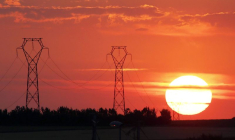 Des pylônes électriques à haute tension à Poitiers