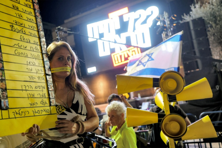 Manifestation anti-gouvernementale organisée par les familles d'otages retenus à Gaza, à Tel-Aviv le 27 septembre 2025 ( AFP / Jack GUEZ )