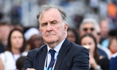 Le président du Paris FC pas tendre avec les médias
