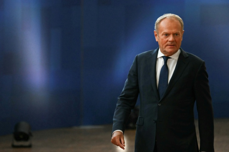 Le Premier ministre polonais Donald Tusk à Bruxelles, le 18 juin 2026 ( AFP / NICOLAS TUCAT )