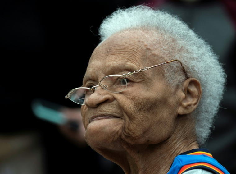 Viola Fletcher assiste à une cérémonie commémorant les 100 ans du massacre raciste de Tulsa en 1921, le 31 mai 2021 à Tulsa, dans l'Oklahoma ( AFP / Andrew CABALLERO-REYNOLDS )