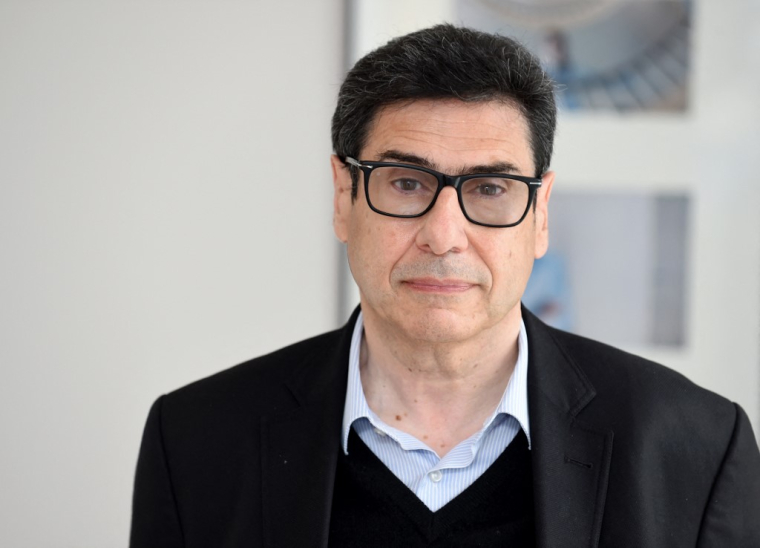 Philippe Aghion, au Collège de France de Paris, le 8 juin 2021 ( AFP / ERIC PIERMONT )