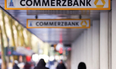 Le logo de la Commerzbank dans une succursale à Cologne