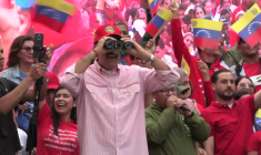 Maduro apparaît en public à Caracas après un échange avec Trump