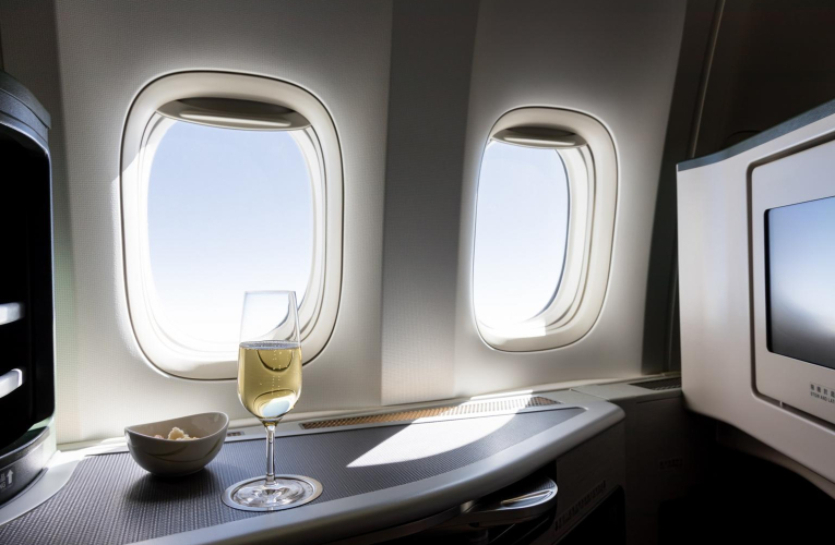Les compagnies aériennes investissent massivement dans leur classe affaires pour proposer à leur clientèle une nouvelle approche du luxe en plein air. ( crédit photo : Getty Images )