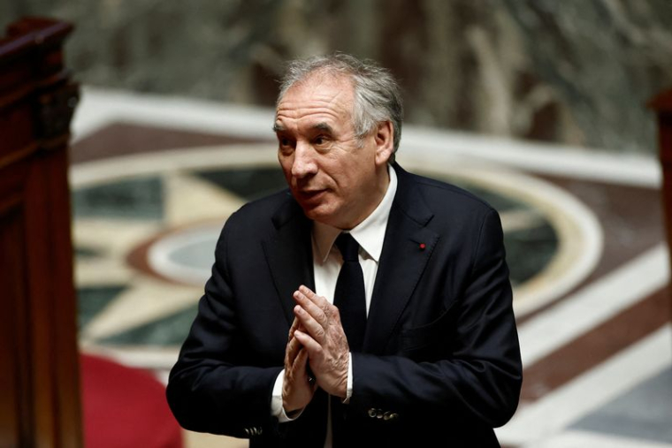 Lawmakers vote on no-confidence motion against the French government