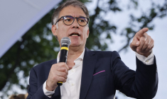 Olivier Faure à Montreuil, le 17 juin 2024. ( AFP / LUDOVIC MARIN )