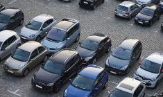 Selon Leboncoin, les modèles électriques voient leurs prix chuter de près de 1.950 euros en un an et plus de 9.000 euros depuis 2023. Illustration. (Florian Pircher / Pixabay)