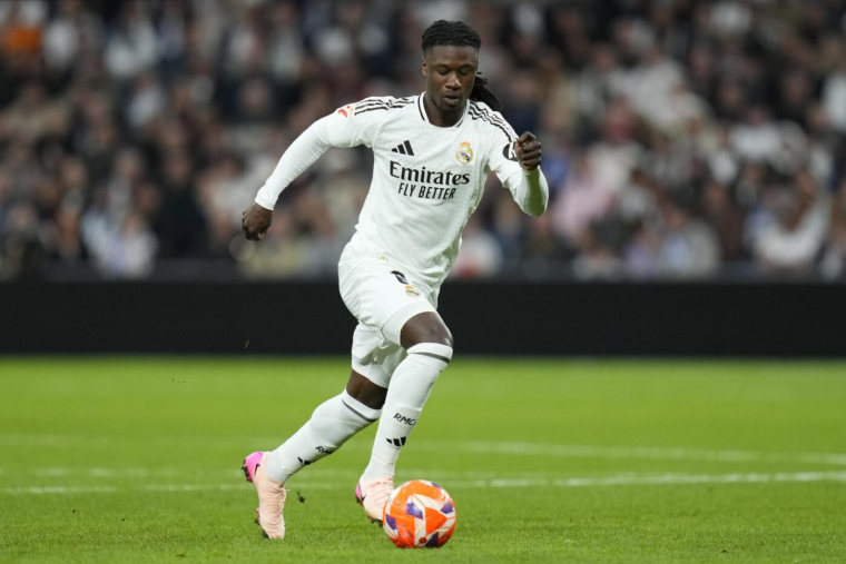 Mbappé voit rouge, Camavinga sauve le Real à Alavés