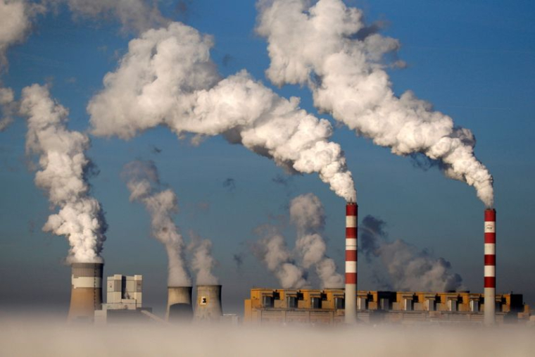 L'UE ÉBAUCHE UN PLAN POUR RETIRER PLUS D'ÉMISSIONS CARBONE DE L'ATMOSPHÈRE
